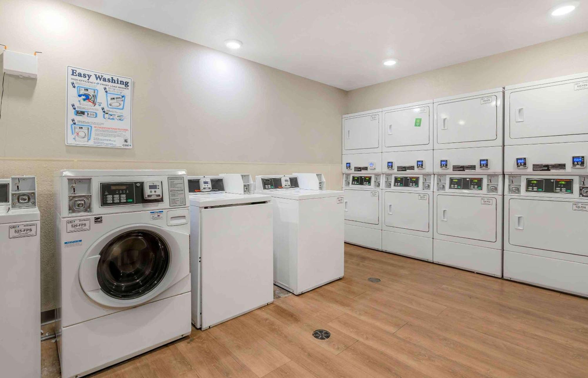 Extended Stay America Select Suites - Louisville - Airport 외부 사진